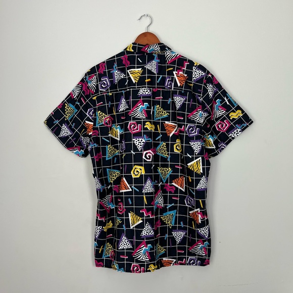 Vibrant Abstract Pattern Men's Shirt - Picture 2 of 4